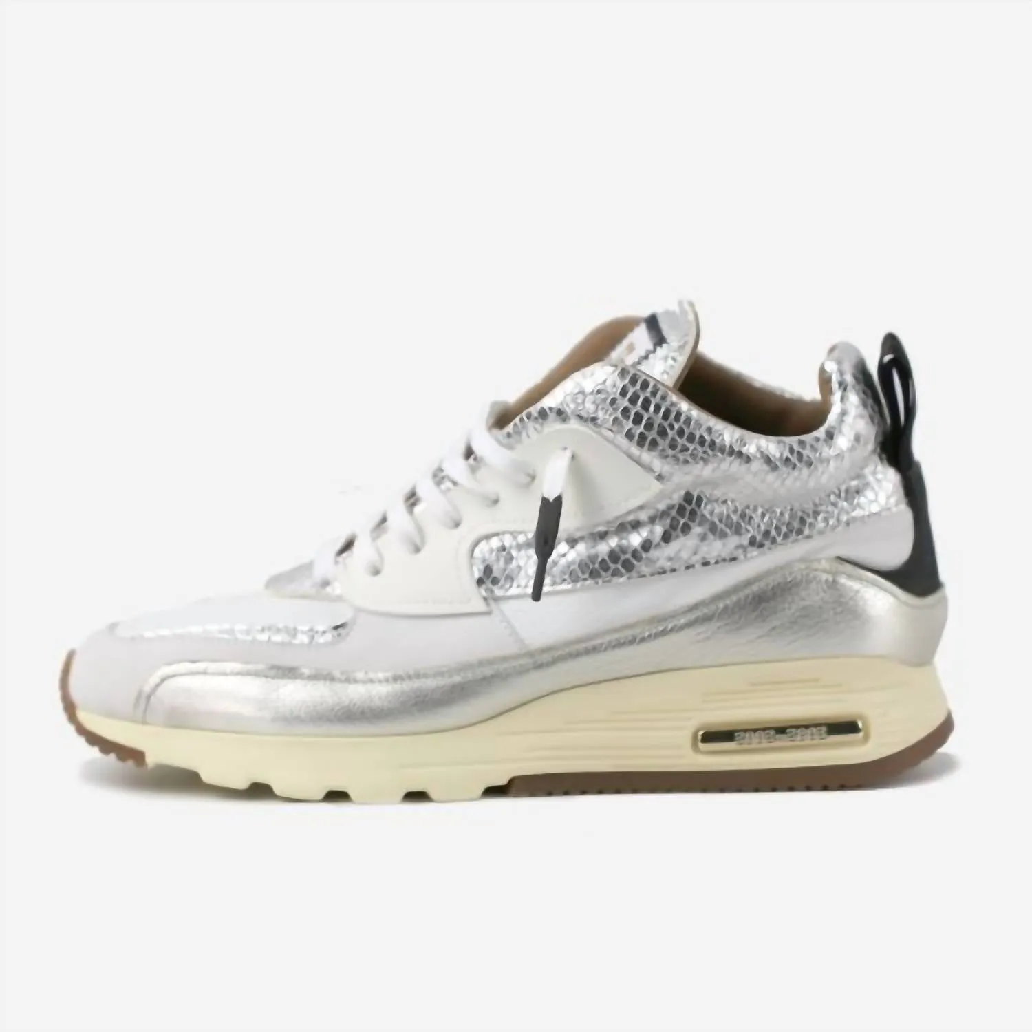 Air Sneaker In White