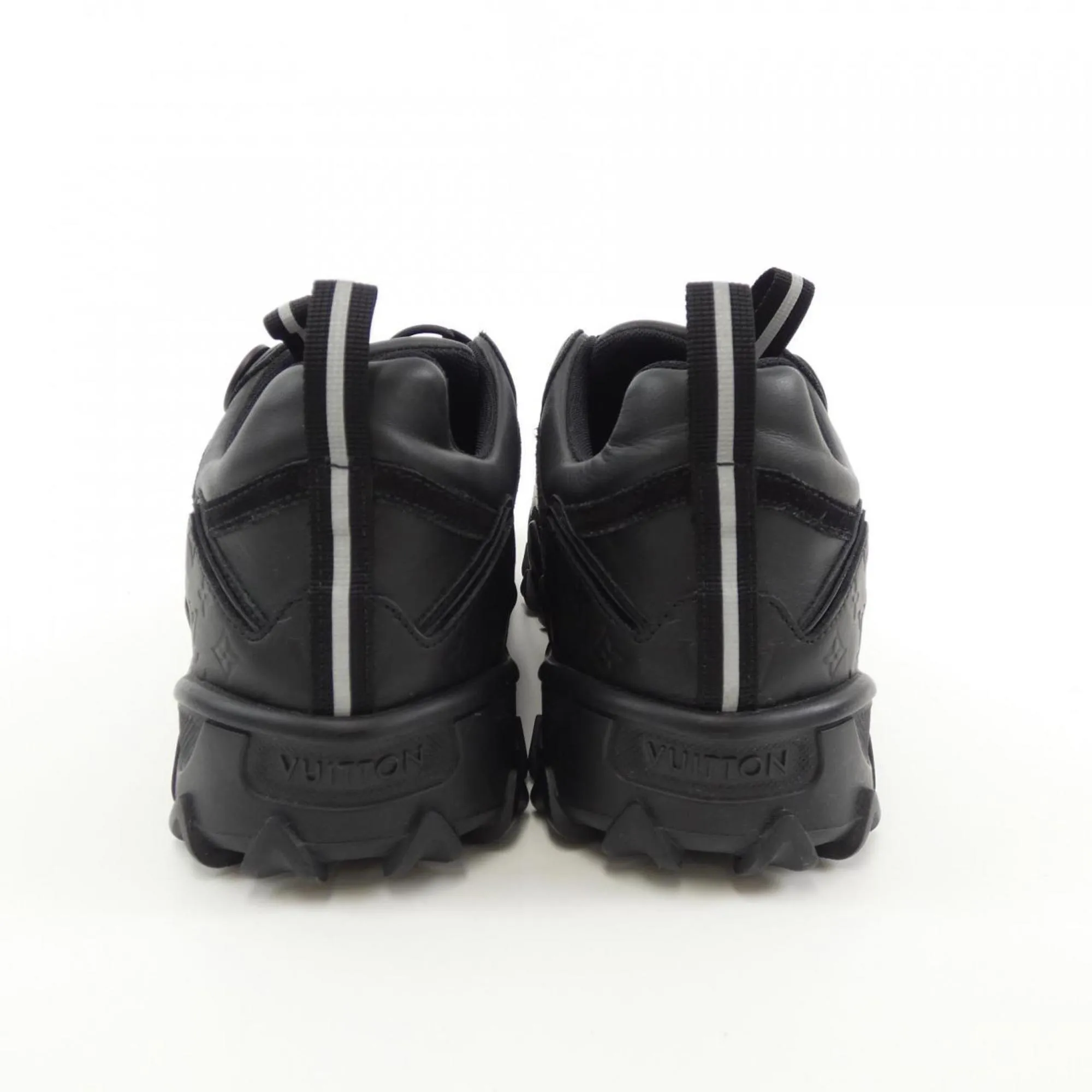 Louis Vuitton Sneakers (Pre-Owned)