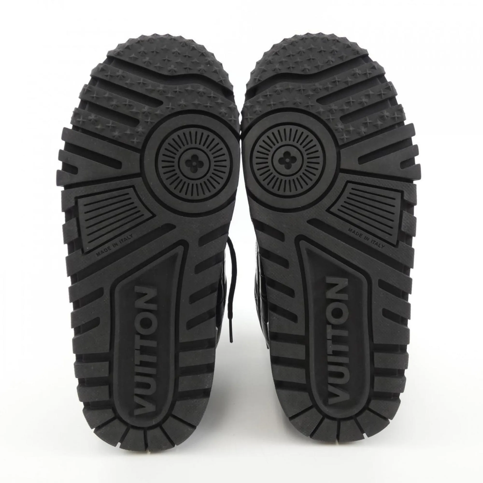 Louis Vuitton Sneakers (Pre-Owned)