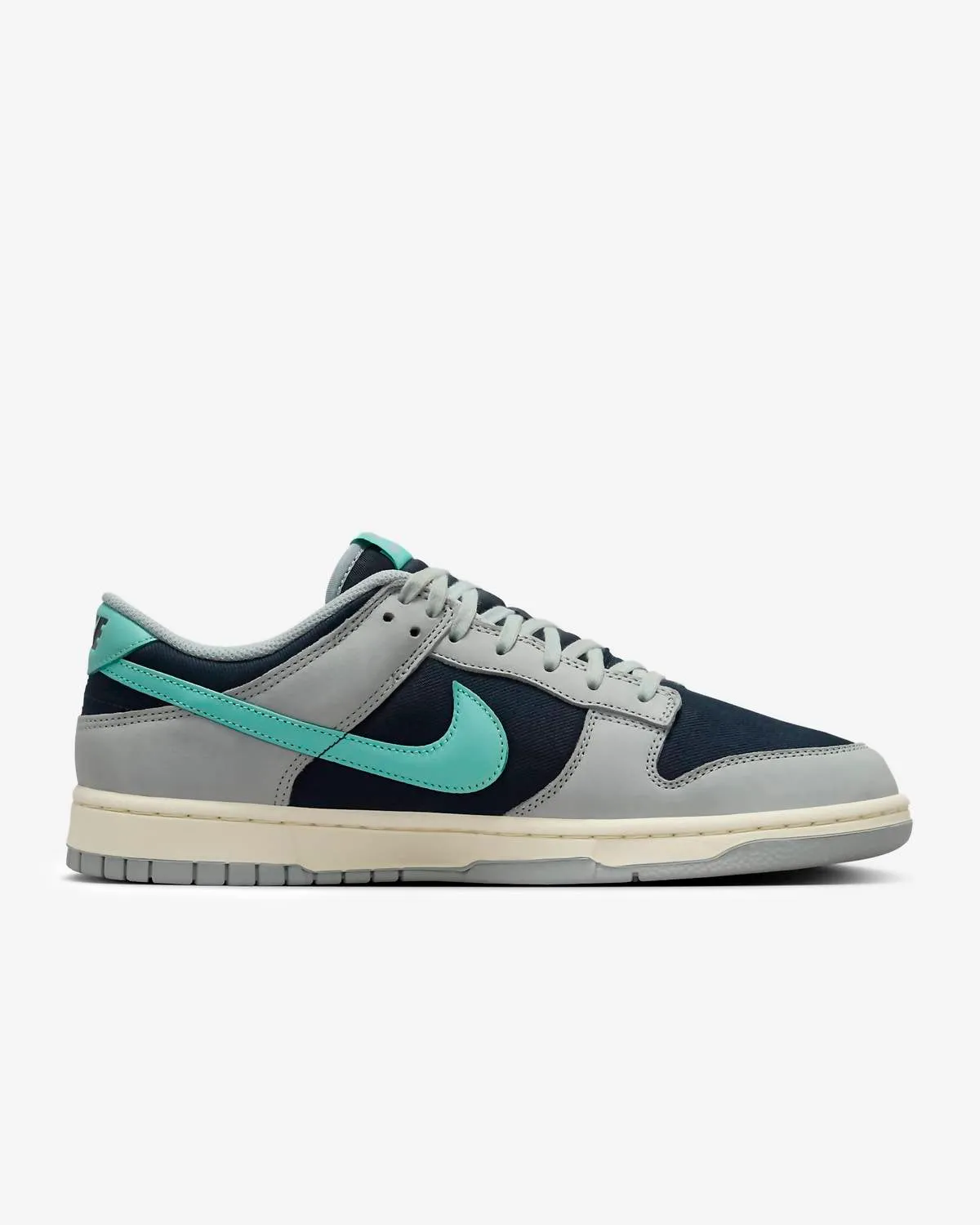Men's Dunk Low Retro Premium Sneakers In Light Pumice/dark Obsidian/coconut Milk