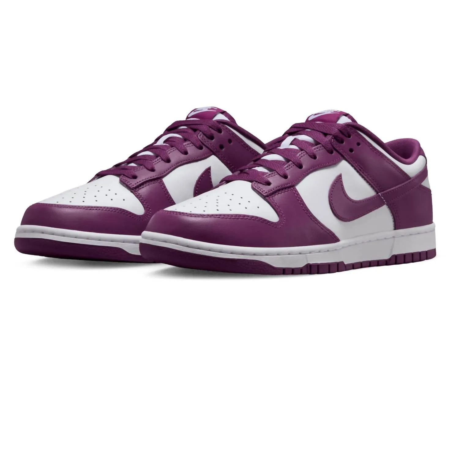 Men's Dunk Low Retro Viotech Sneaker In White/viotech-White