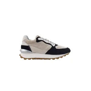 Phoebe Sneaker In Black