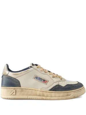 White Super Vintage Sneakers