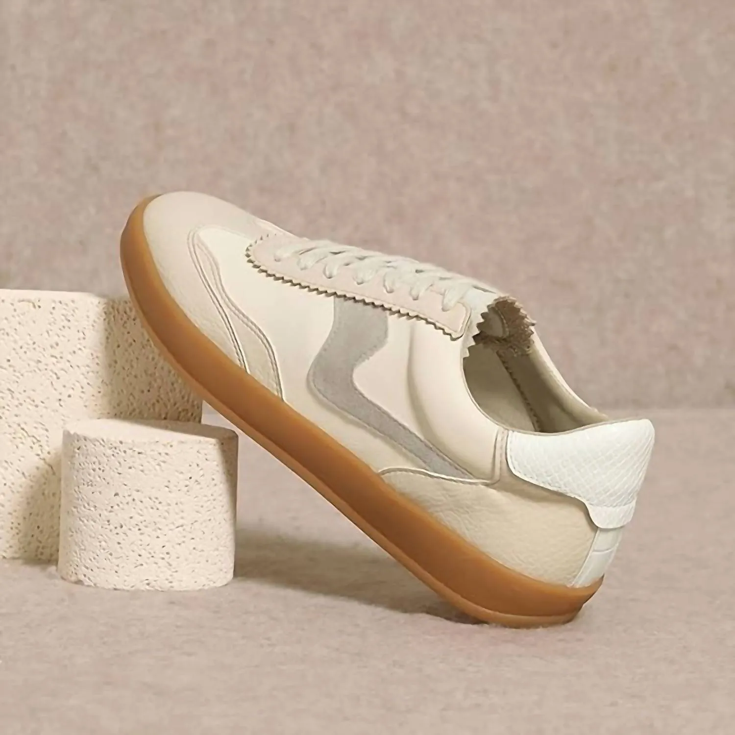 Women Destiny Textured Platform Sneaker In Ivory
