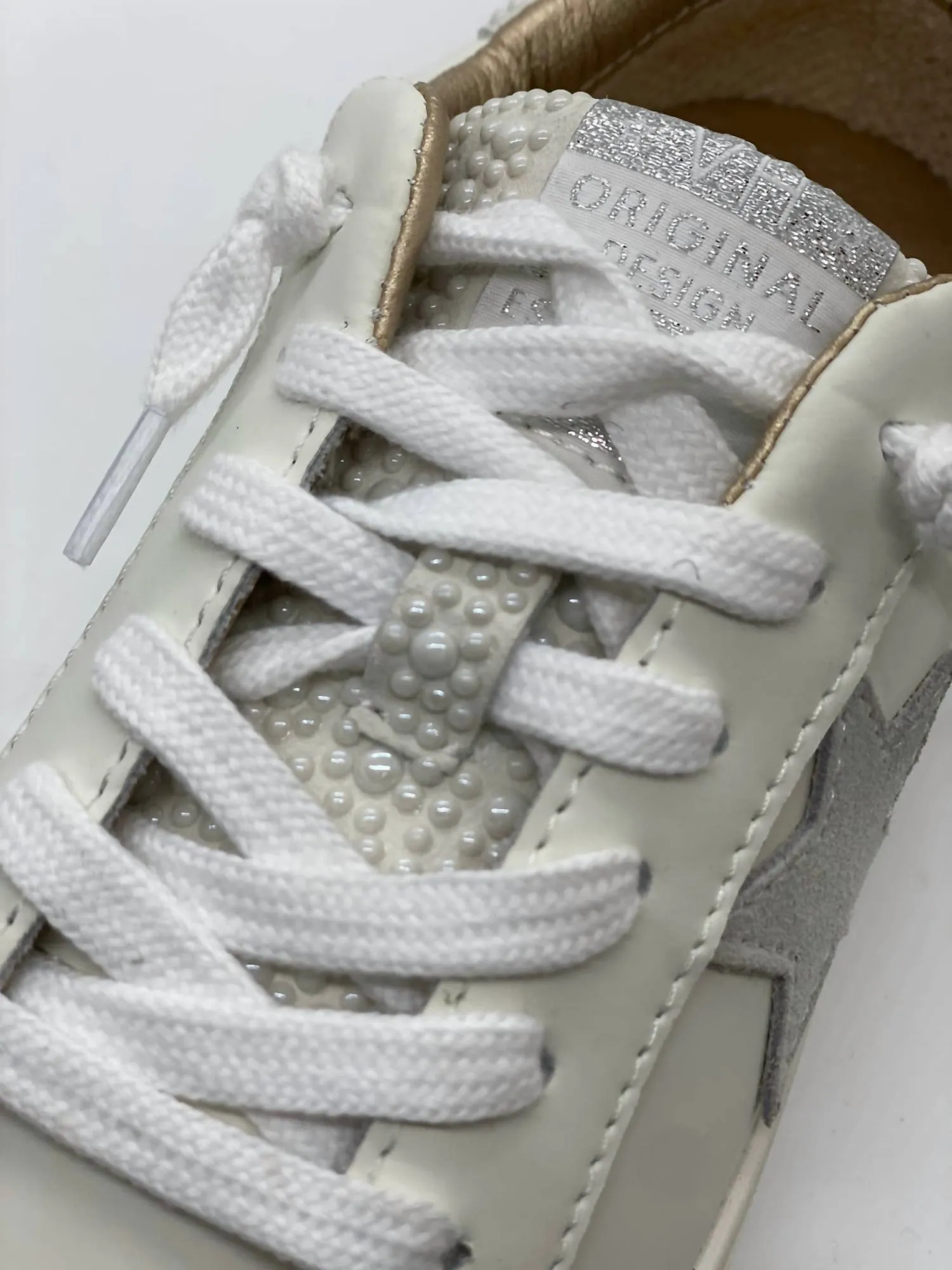 Women Isa Pearl Sneaker In White