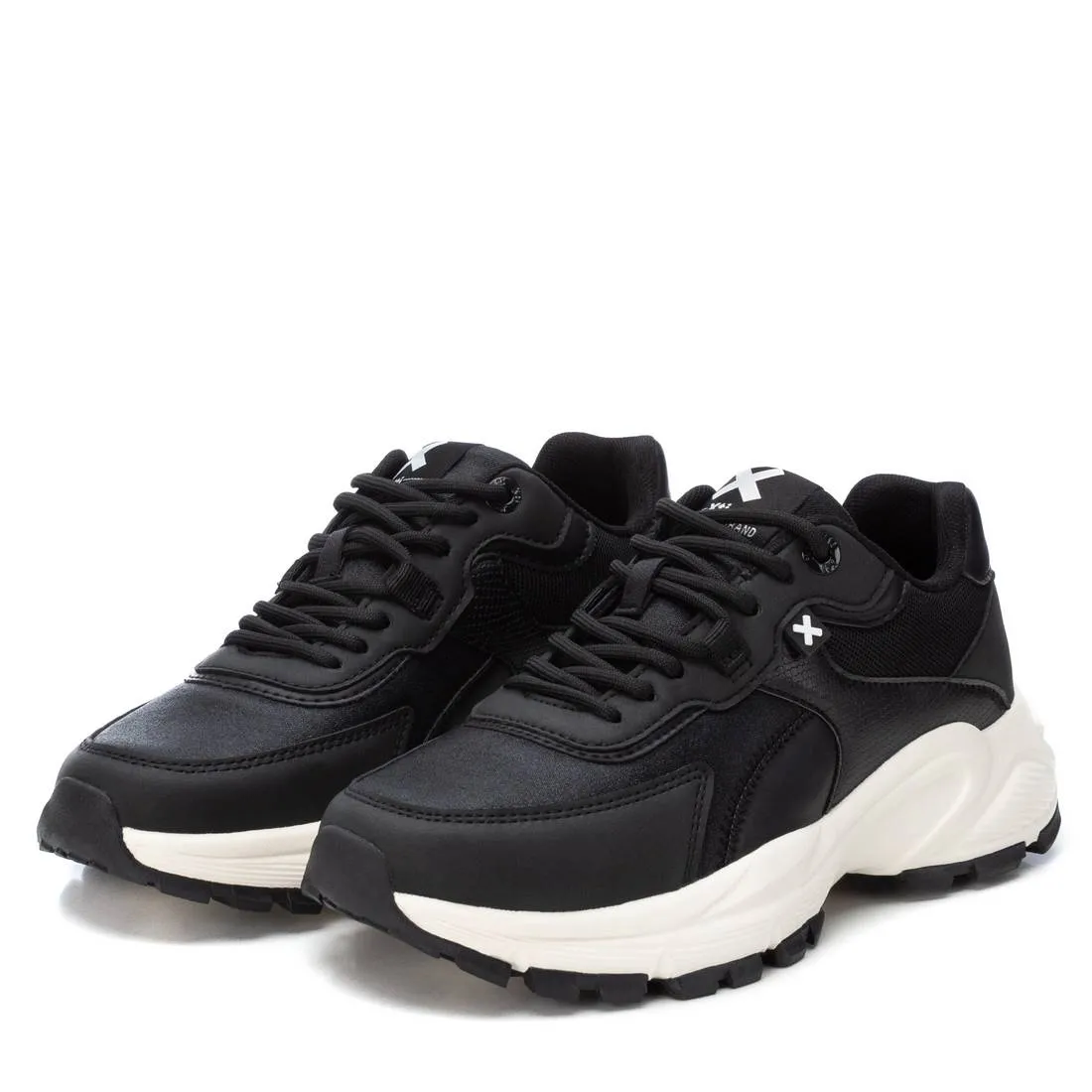 Women's Casual Sneakers By XTI