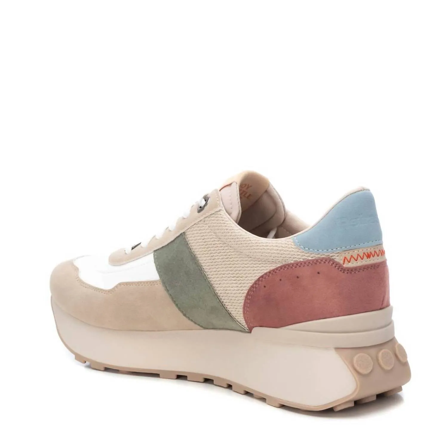 Women's Casual Sneakers In Beige