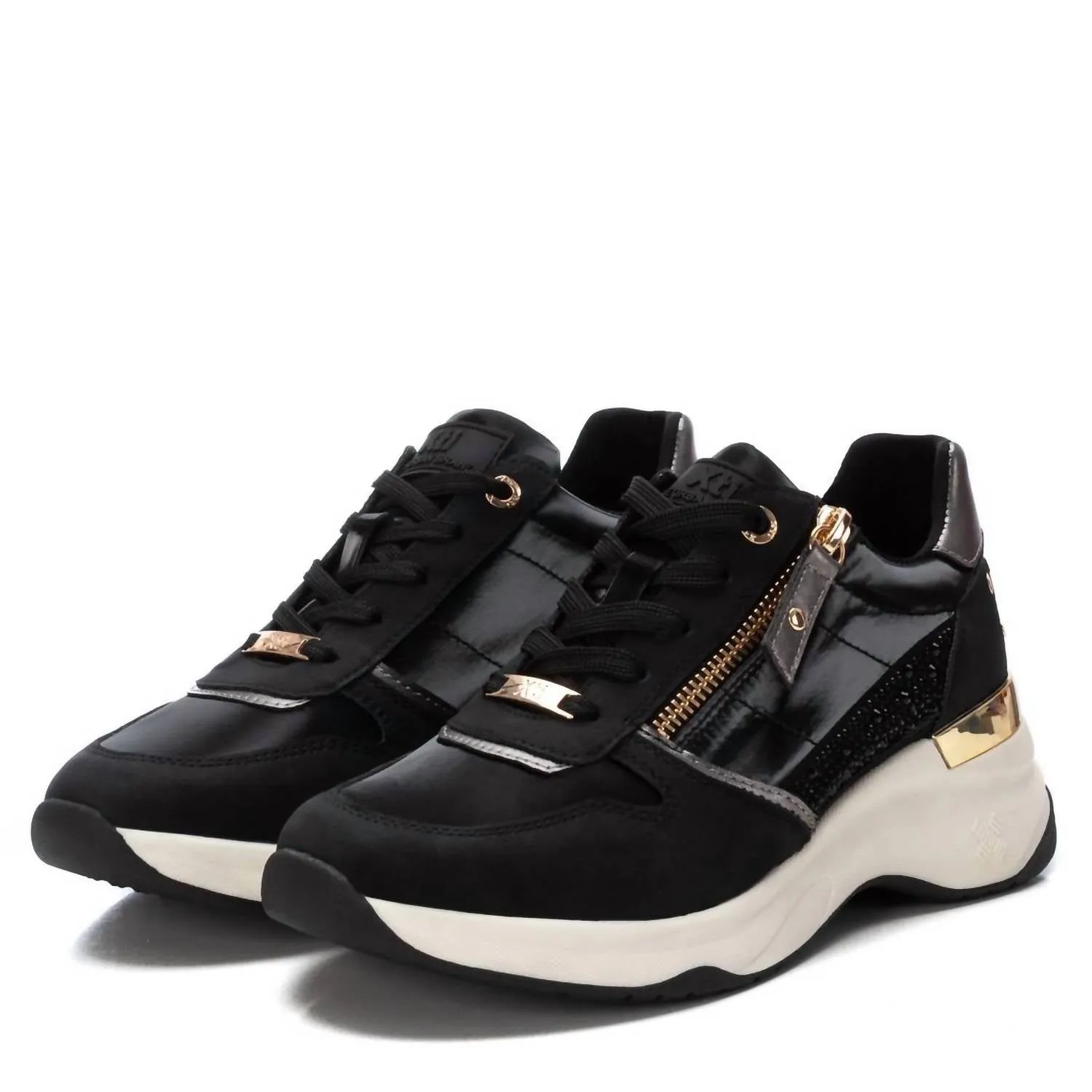 Women's Casual Sneakers In Black