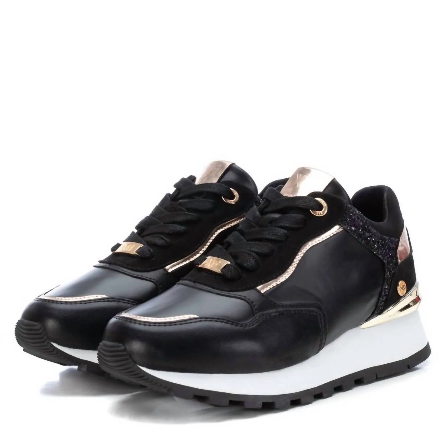 Women's Casual Sneakers In Black
