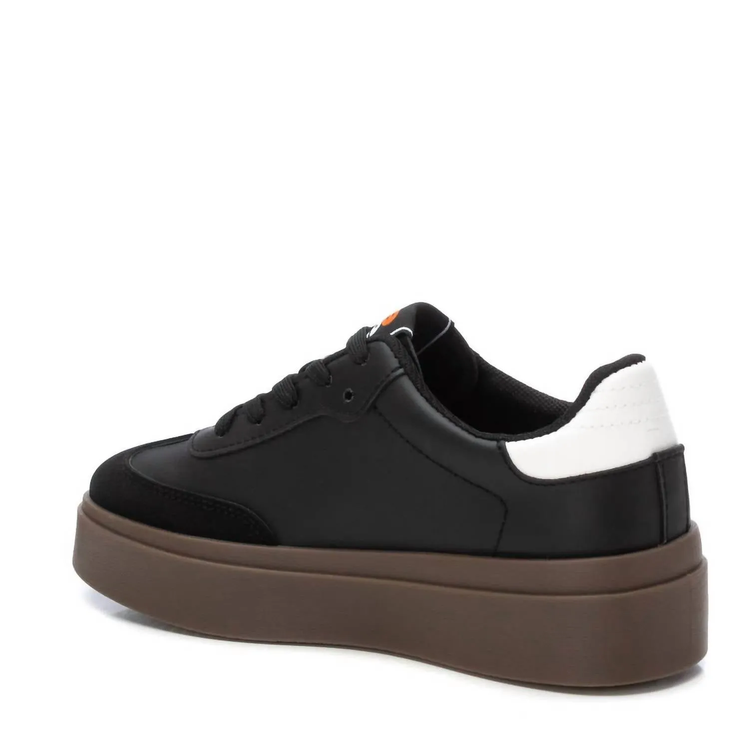Women's Casual Sneakers In Black