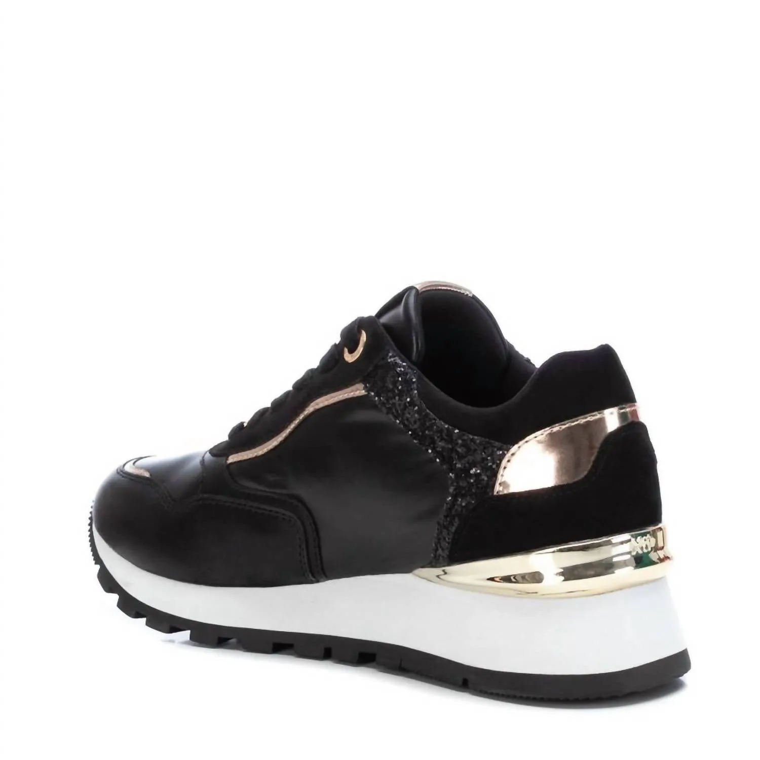 Women's Casual Sneakers In Black