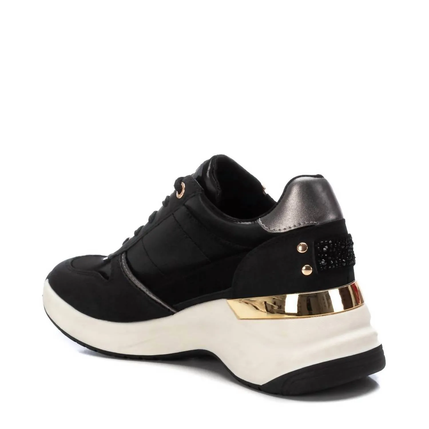 Women's Casual Sneakers In Black