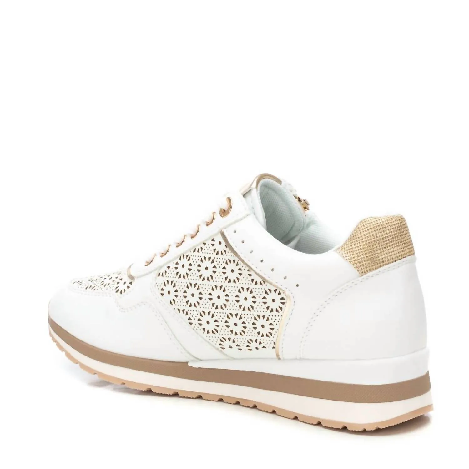 Women's Casual Sneakers In White