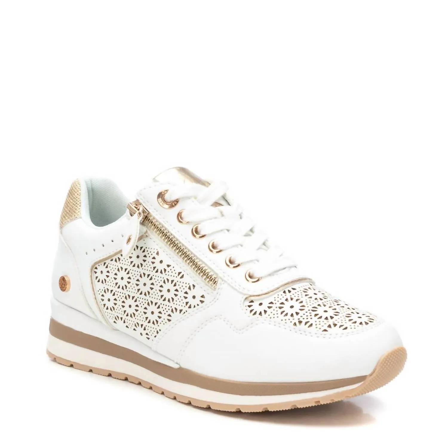 Women's Casual Sneakers In White