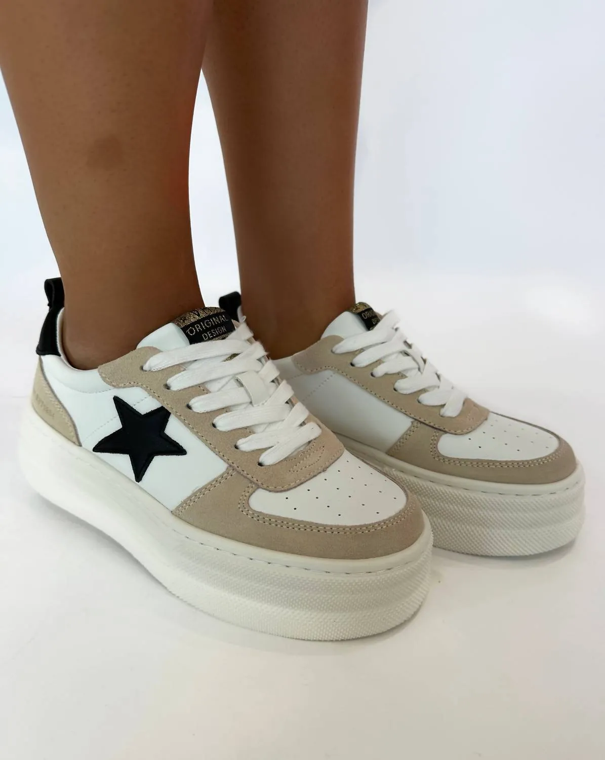 Women's Hunter 2 Platform Sneakers In White