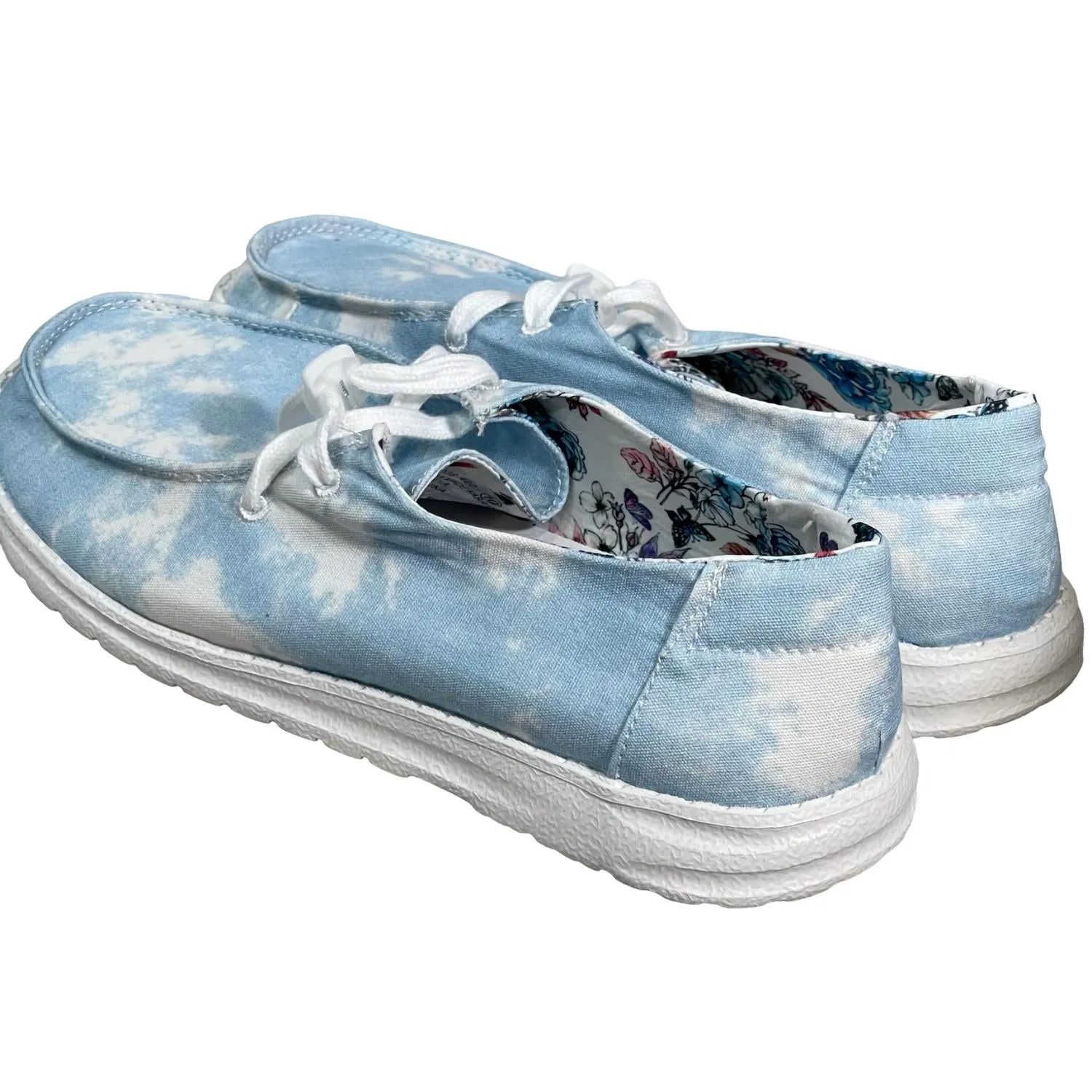 Women's Iris Sneaker In Sky Blue