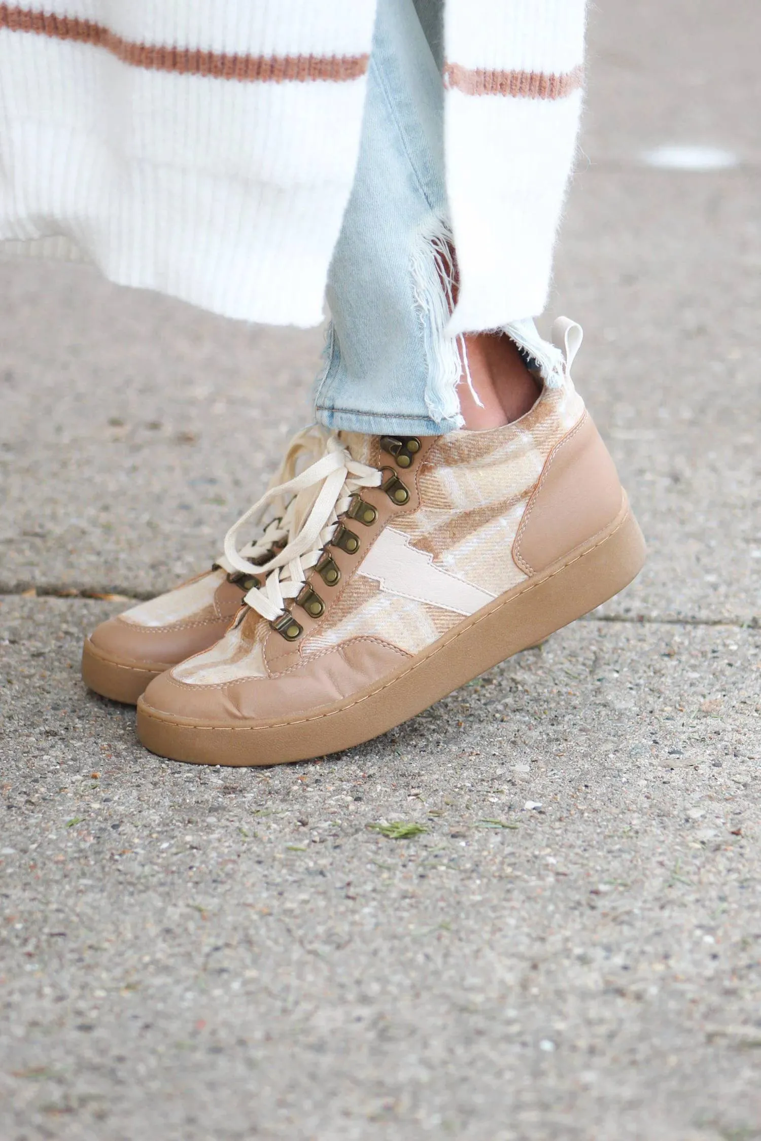 Women's Kaia Plaid Sneaker In Beige