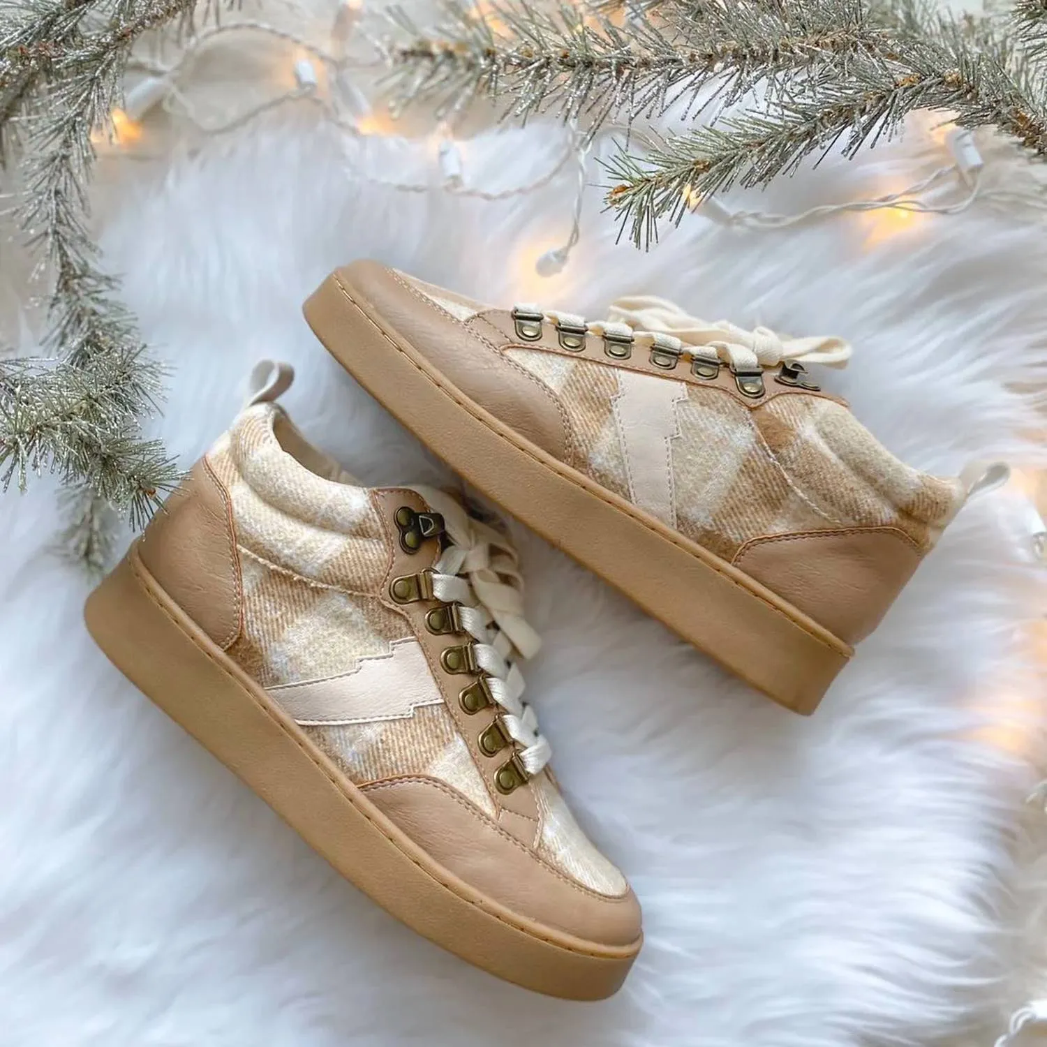 Women's Kaia Plaid Sneaker In Beige