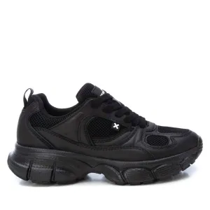 Women's Lace Closure Sneakers In Black