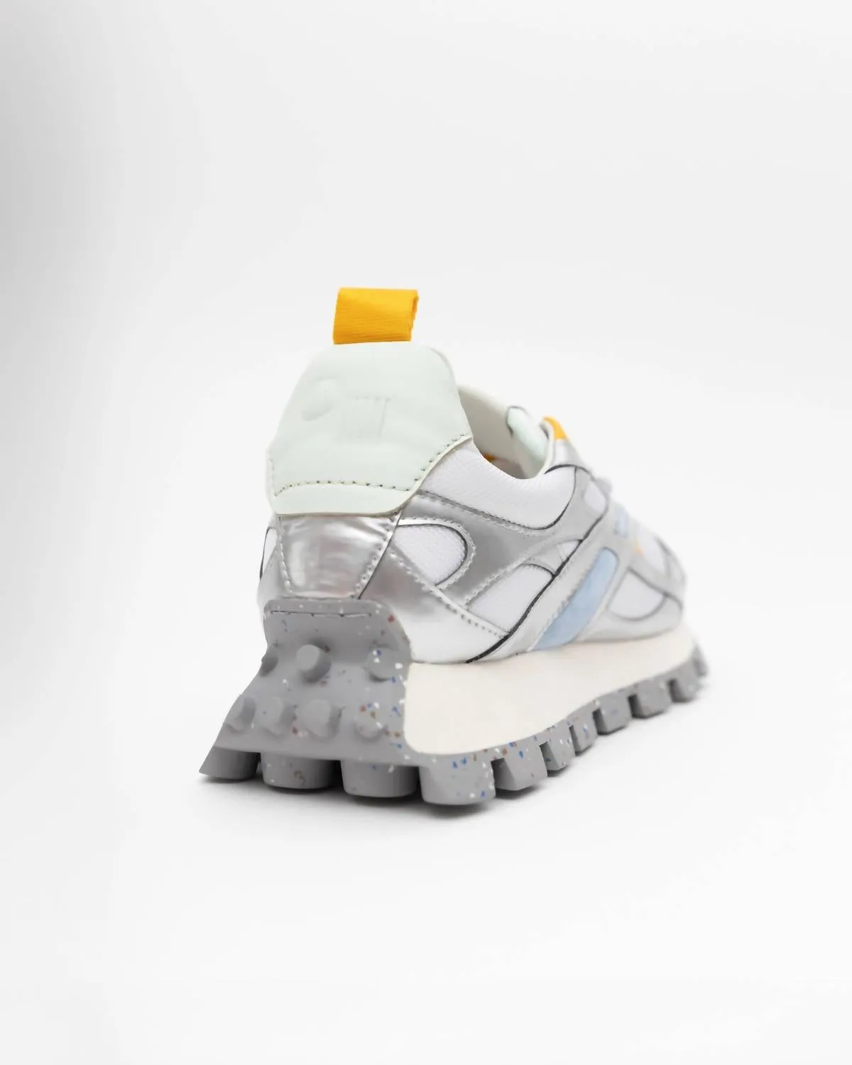 Women's Oslo Sneaker In Silver Flash