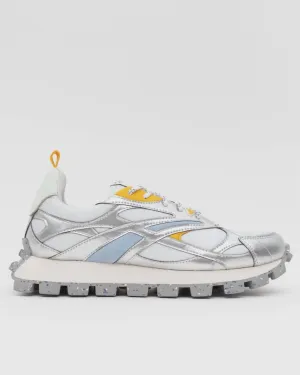 Women's Oslo Sneaker In Silver Flash