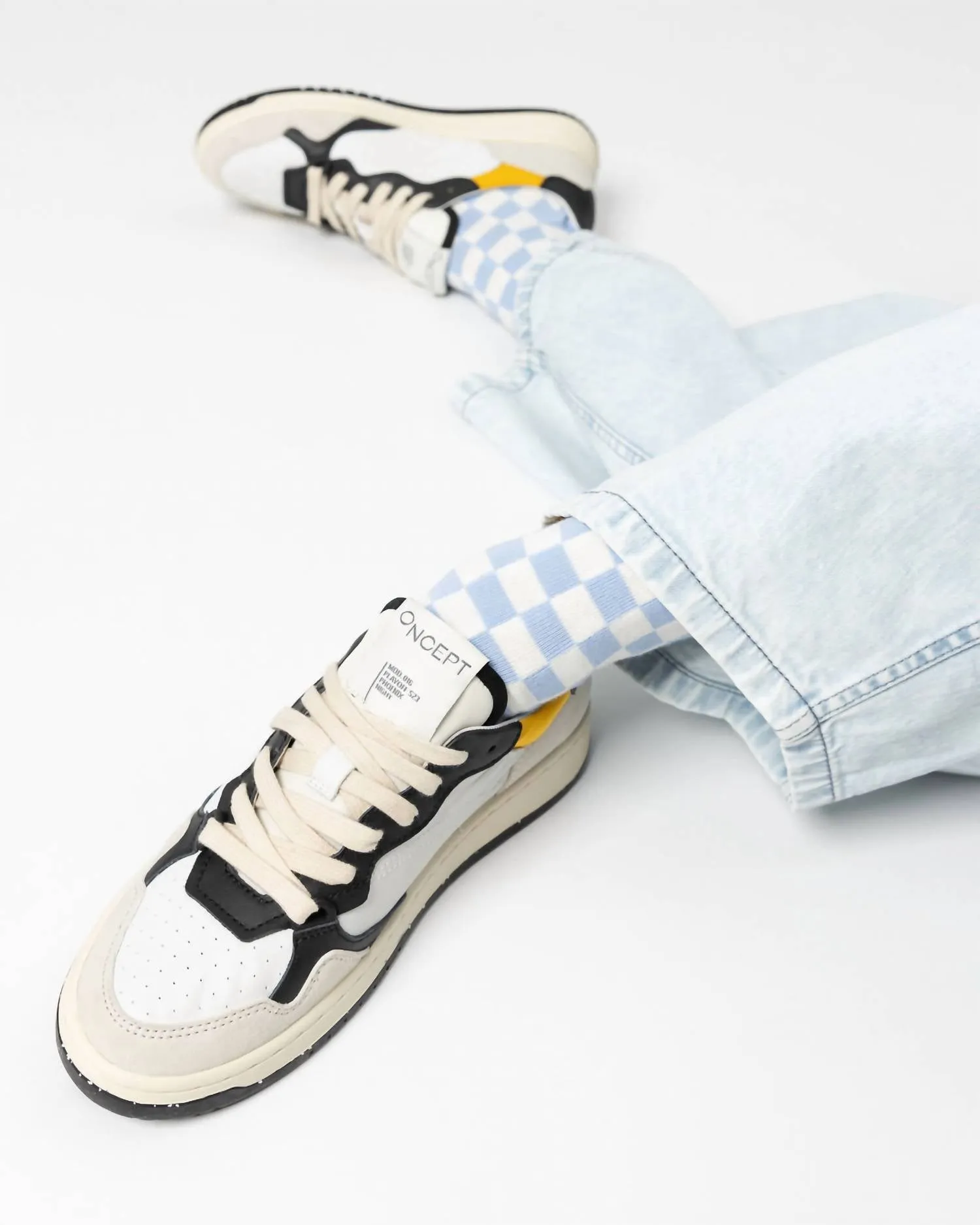 Womens Phoenix Sneaker In Night
