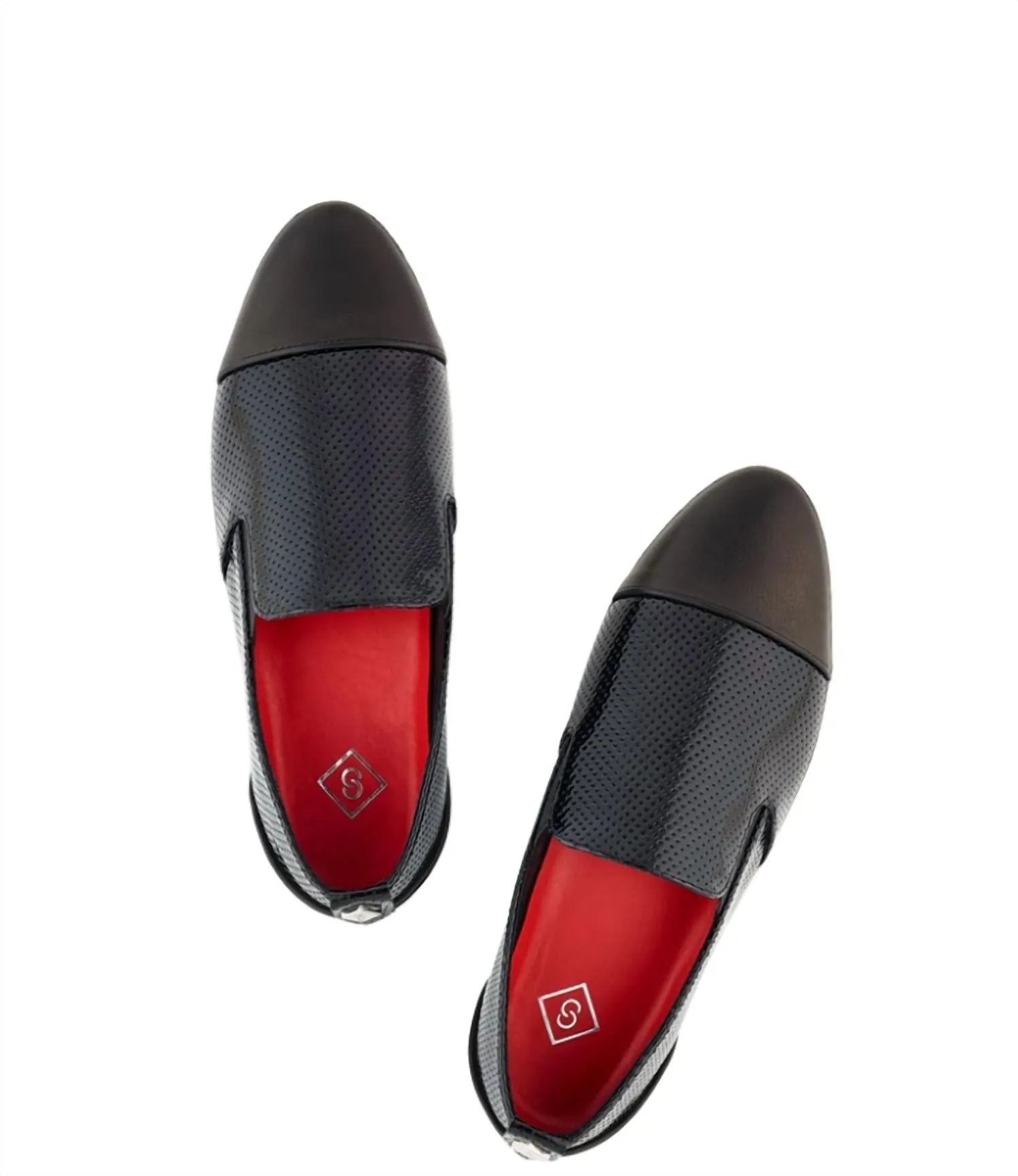 Women's Professional Sneaker In Black