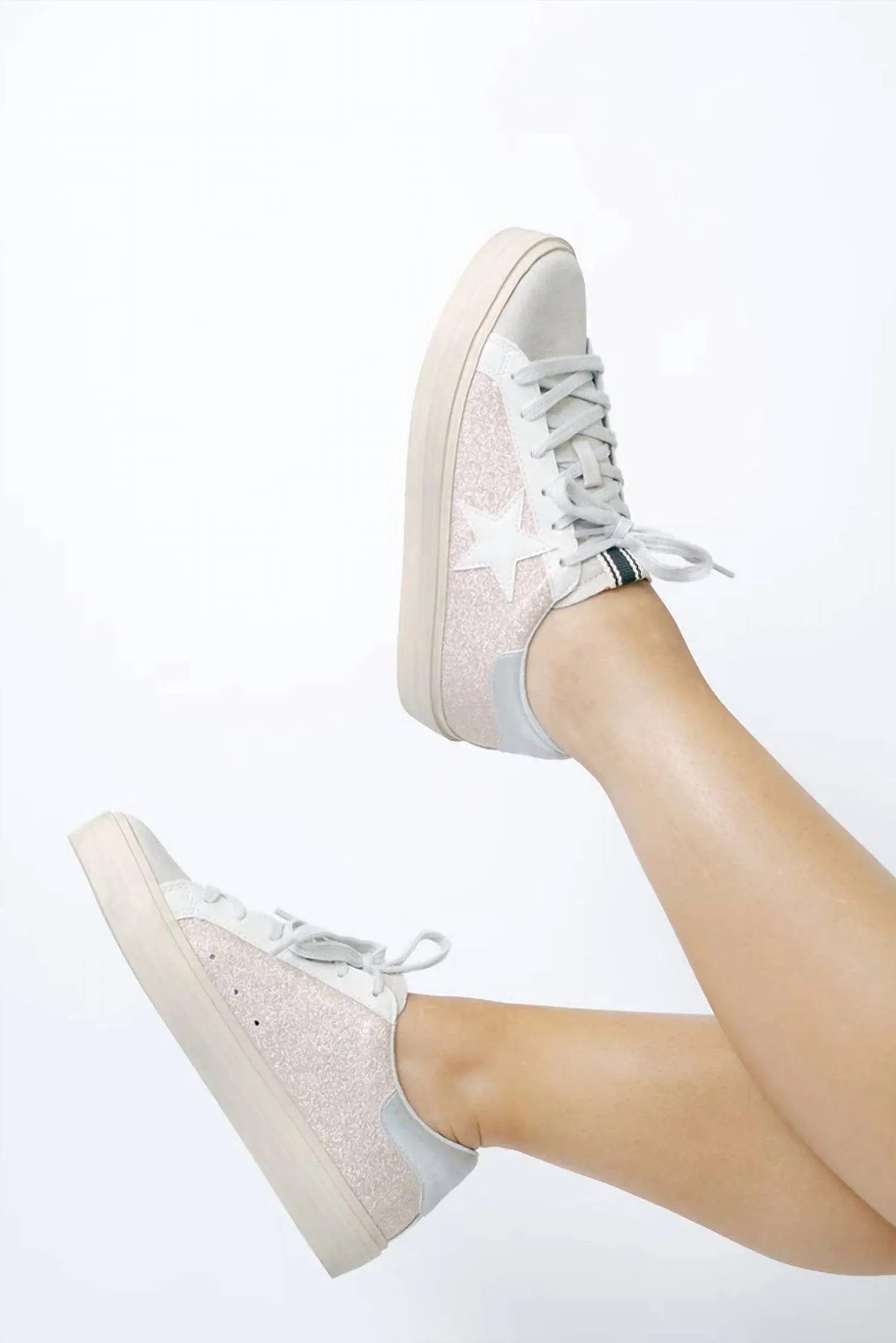 Women's Reba Sneakers In Champagne