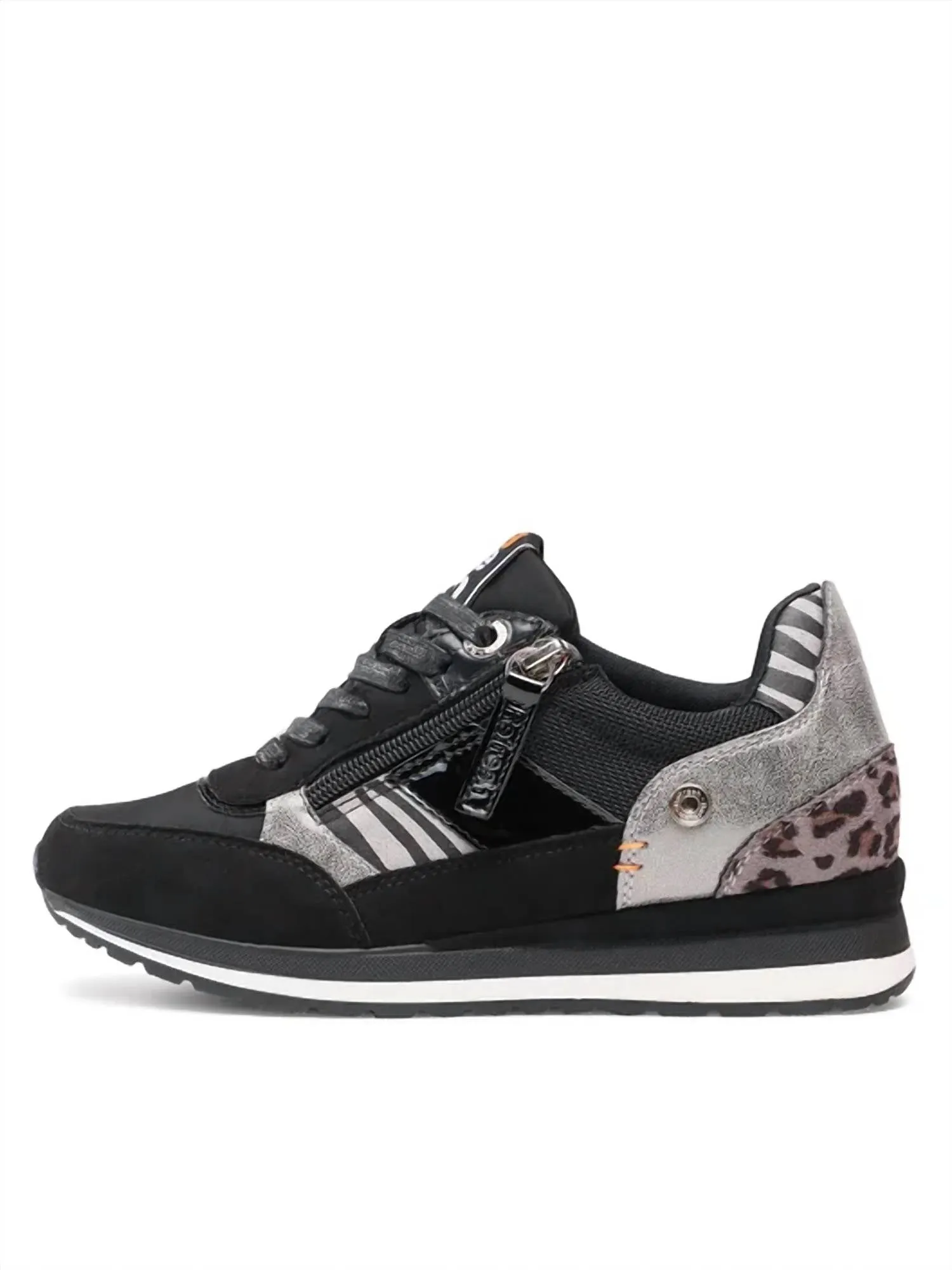 Women's Sneakers In Black