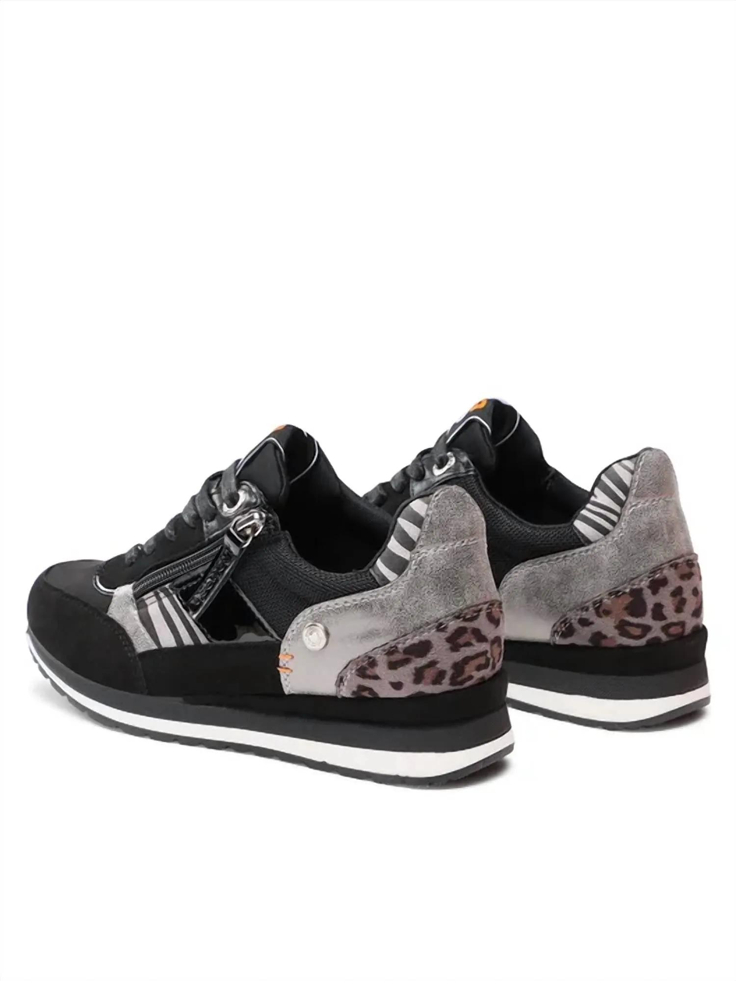 Women's Sneakers In Black