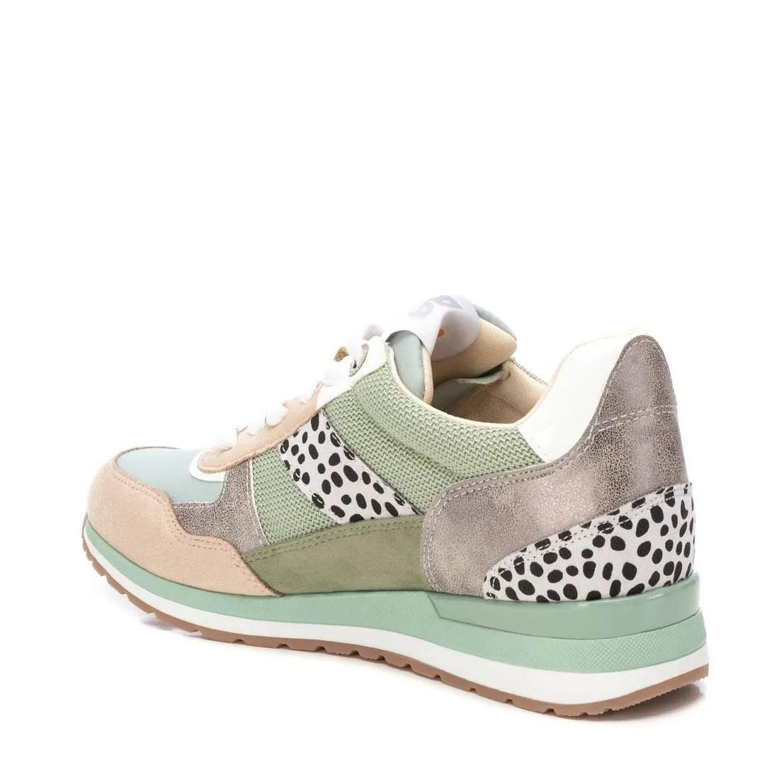 Women's sneakers