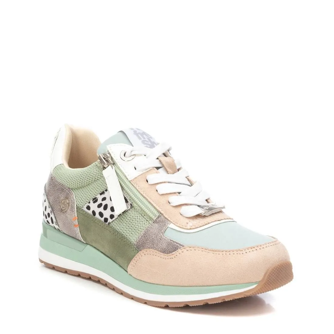 Women's sneakers