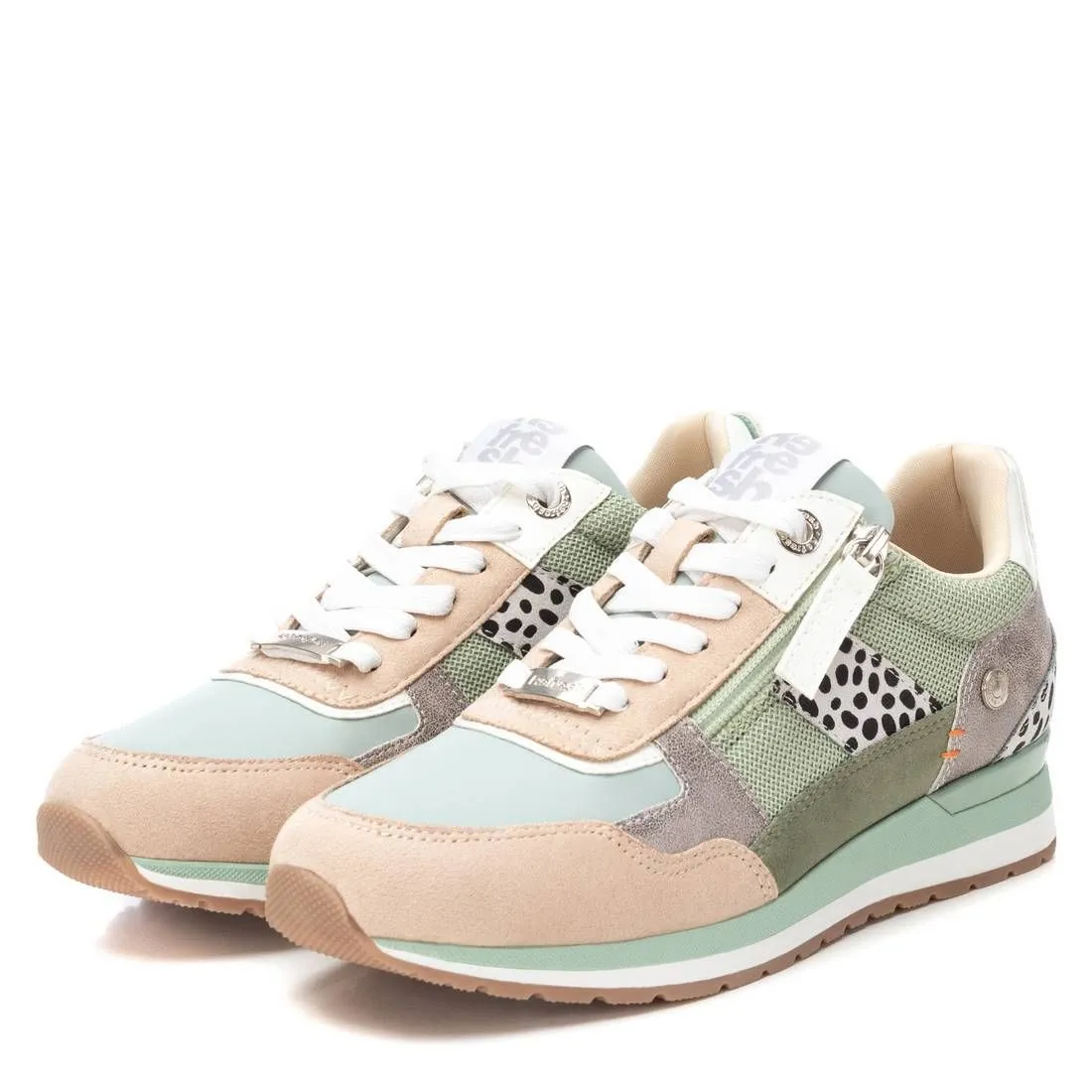 Women's sneakers