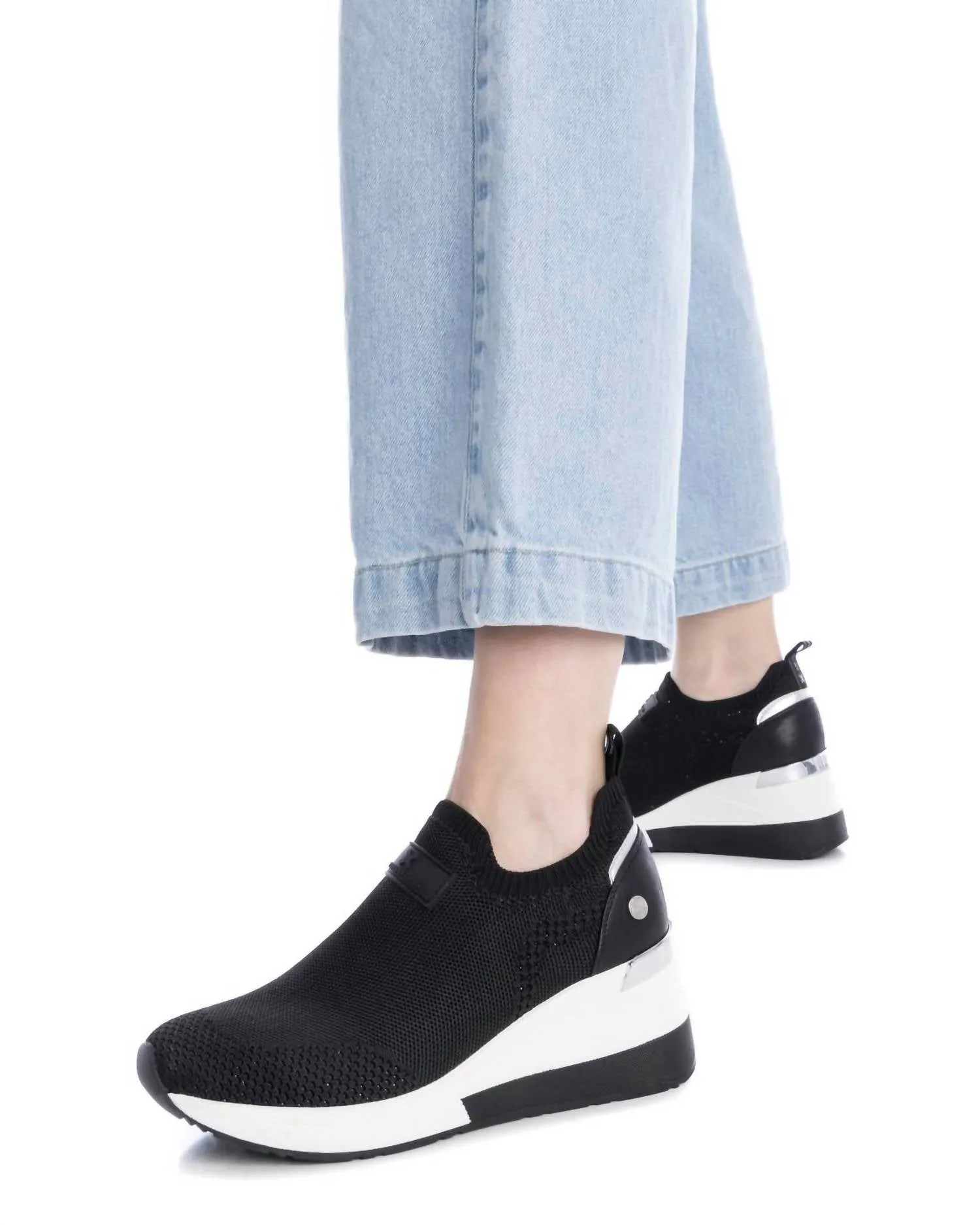 Women's Wedge Comfort Sneakers In Black