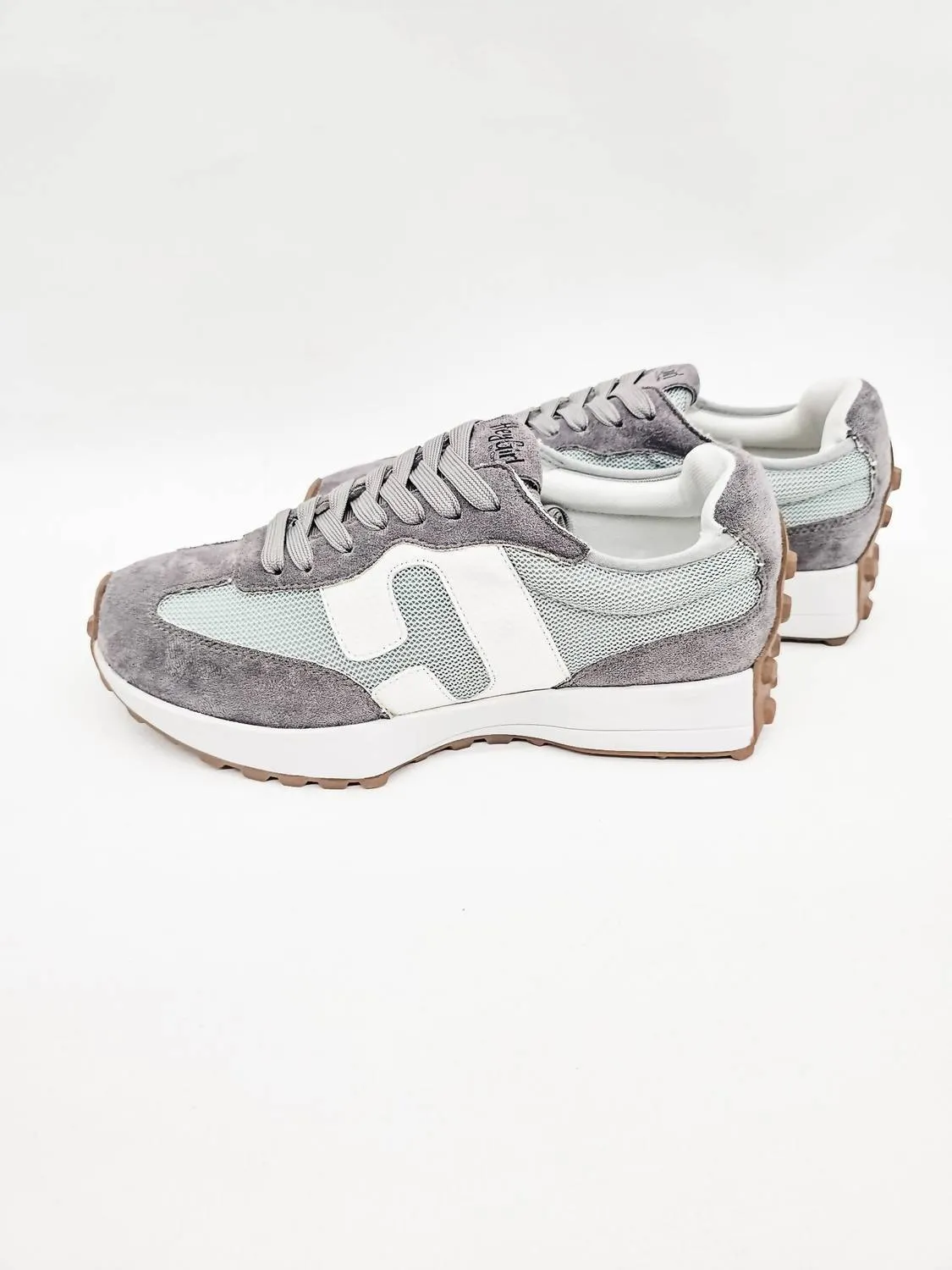 Women's Your Welcome Sneakers In Light Grey
